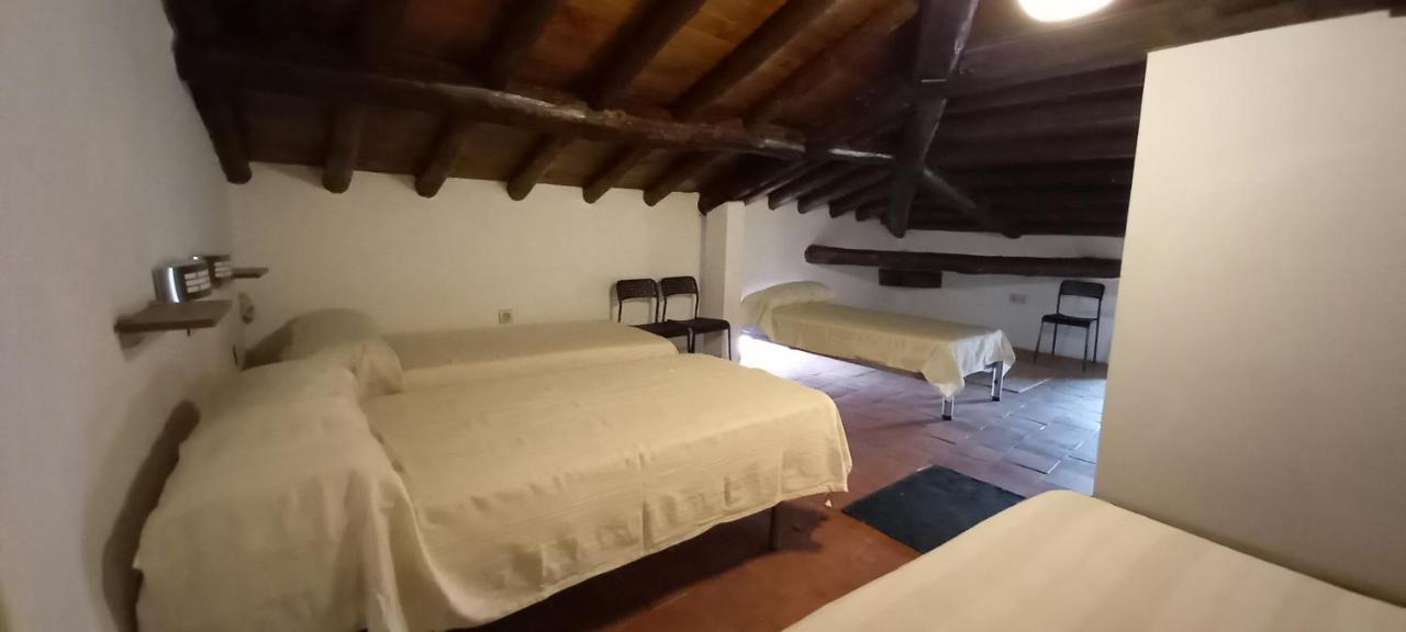 Albergue Turistico "San Blas" De Oliva De Plasencia Exteriör bild